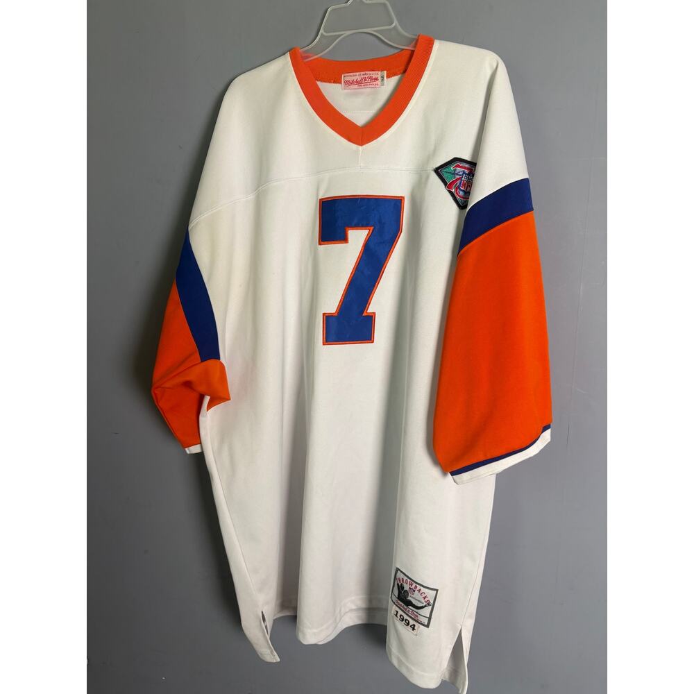 M&N John Elway Denver Broncos Jersey White Size 58 Authentic NFL Throwback